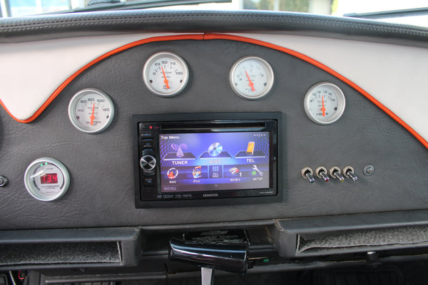 Chevrolet C1500 5,7L Fleetside Short Bed - Im Kundenauftrag (Umfangreich überarbeitet, TÜV, Holley, Borla, Auto Meter)