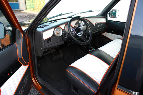 Chevrolet C1500 5,7L Fleetside Short Bed - Im Kundenauftrag (Umfangreich überarbeitet, TÜV, Holley, Borla, Auto Meter)