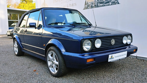 VW Golf I Cabriolet (155 2H) (1990).