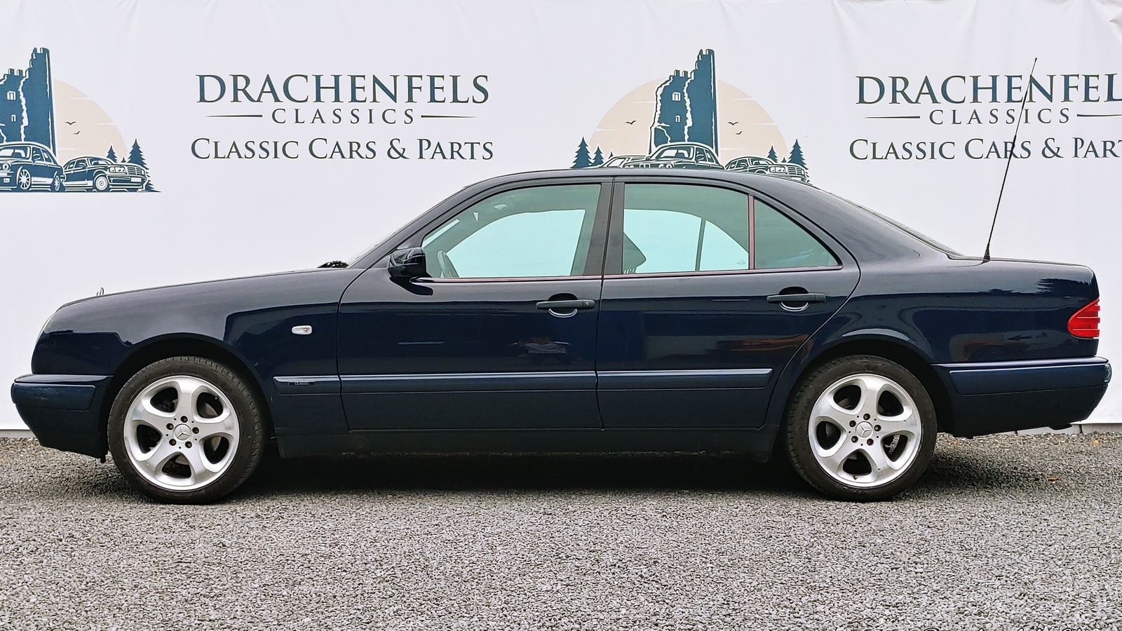 2022 - Mercedes-Benz E 200 (W210) (1995) Bild 2
