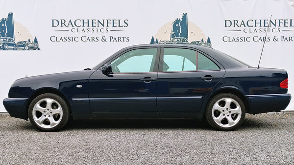 2022 - Mercedes-Benz E 200 (W210) (1995)
