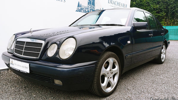 2022 - Mercedes-Benz E 200 (W210) (1995)