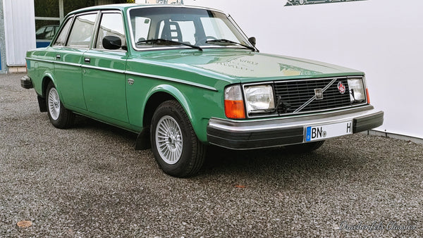 2022 - Volvo 244 DL (1979)