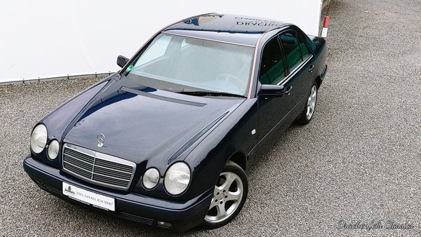 2022 - Mercedes-Benz E 200 (W210) (1995)
