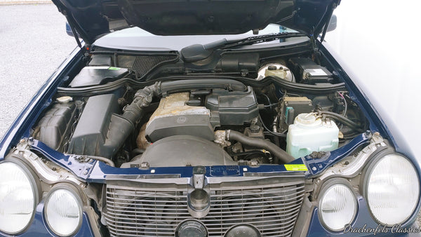 2022 - Mercedes-Benz E 200 (W210) (1995)