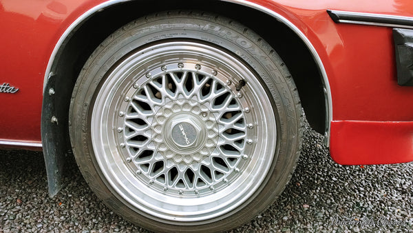 Opel Manta B 2.0 E Berlinetta (Schiebedach, Velours, Alufelgen) (1983).