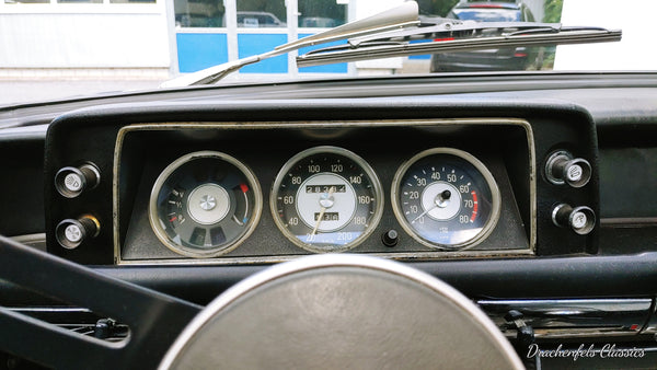 BMW 2002 (1968) (Schiebedach, Ausstellfenster, Alufelgen)