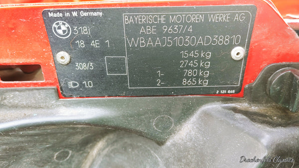 2022 - BMW 318i (E30) (1989)