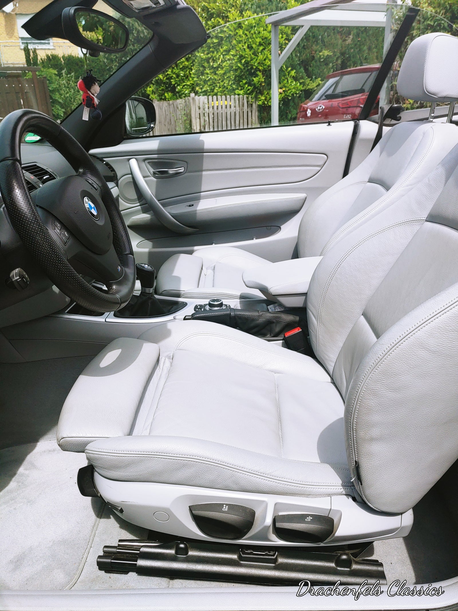 2021 - BMW 118i Cabriolet (2009) Bild 13
