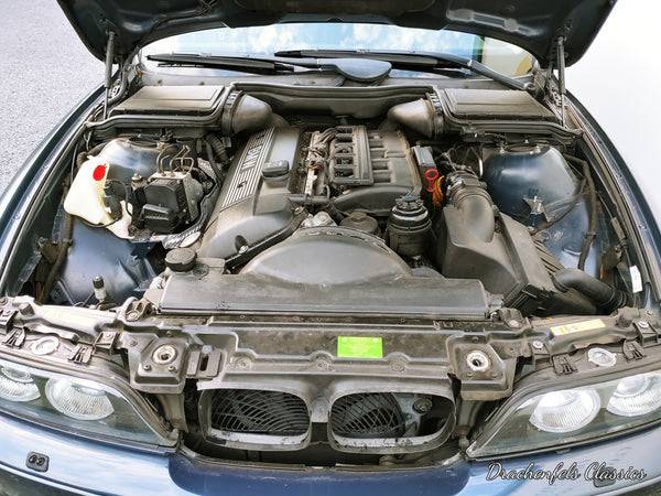 BMW 530iA Touring (E39) Edition Exclusive (2002).