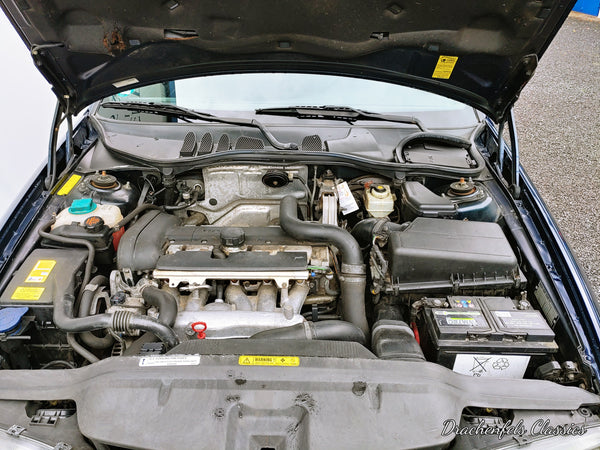 Volvo C70 2.0T Cabriolet (2001).