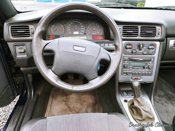 Volvo C70 2.0T Cabriolet (2001).
