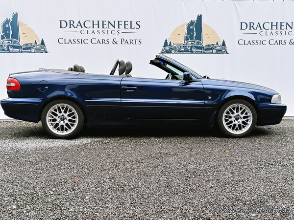 Volvo C70 2.0T Cabriolet (2001).