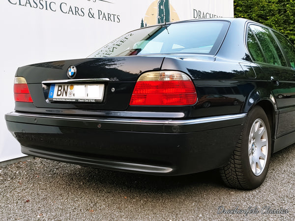 2021 - BMW 728i (E38) (1998)