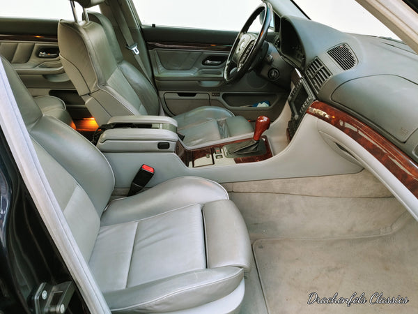 2021 - BMW 728i (E38) (1998)