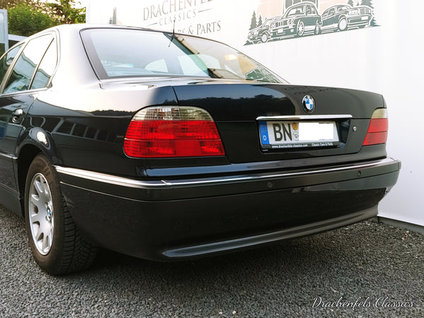 2021 - BMW 728i (E38) (1998)