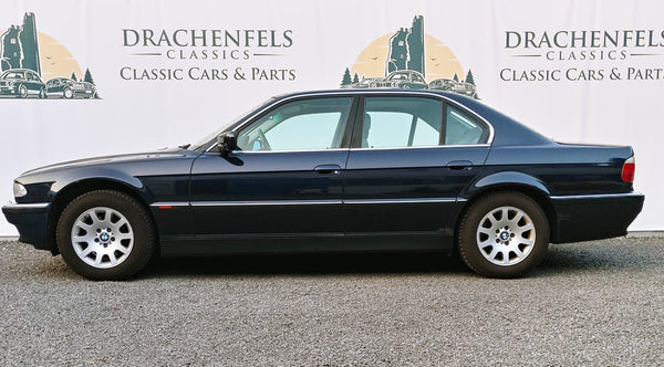 2021 - BMW 728i (E38) (1998)