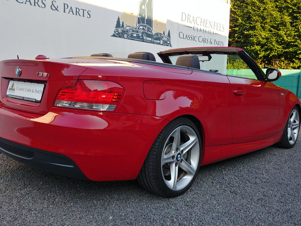 BMW 135i Cabriolet (Handschalter, Klimaautomatik) (2011).