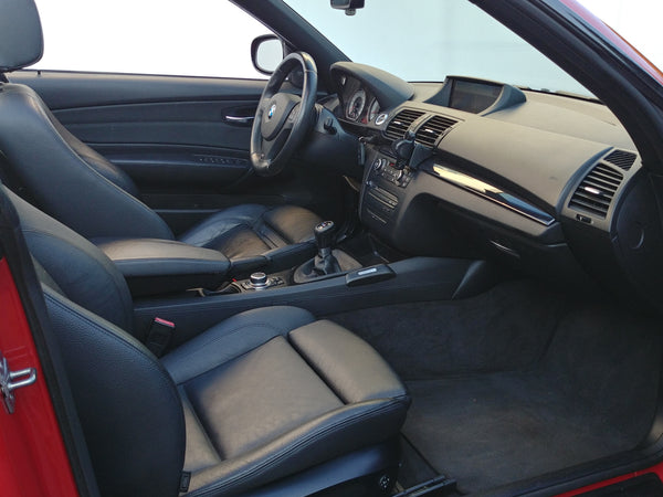 BMW 135i Cabriolet (Handschalter, Klimaautomatik) (2011).