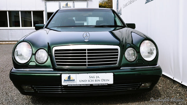 Mercedes-Benz E320 (W210) 1. Hand, Amazonitgrün metallic (1997)