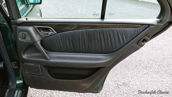 Mercedes-Benz E320 (W210) 1. Hand, Amazonitgrün metallic (1997)