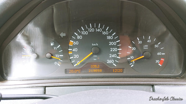Mercedes-Benz E320 (W210) 1. Hand, Amazonitgrün metallic (1997)