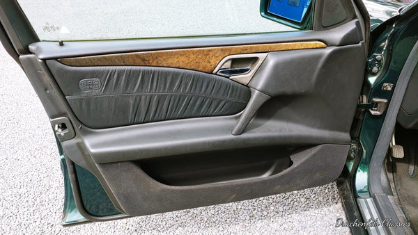 Mercedes-Benz E320 (W210) 1. Hand, Amazonitgrün metallic (1997)