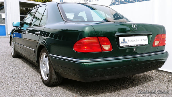Mercedes-Benz E320 (W210) 1. Hand, Amazonitgrün metallic (1997)
