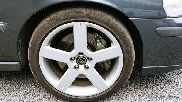 2023 - Volvo V70 R AWD (2003)