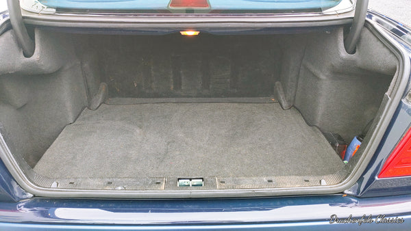 2022 - Mercedes-Benz E 200 (W210) (1995)