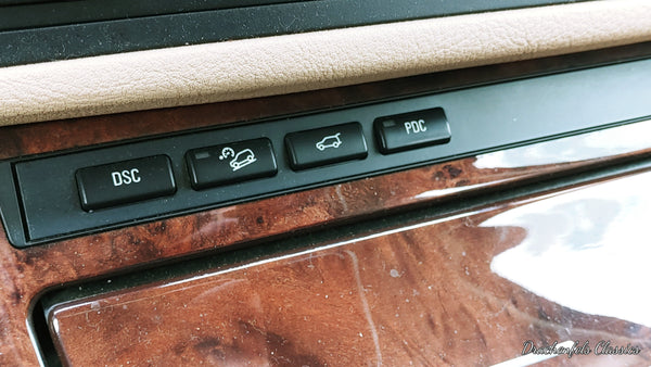 2022 - BMW X5 3.0iA (E53) (2003)