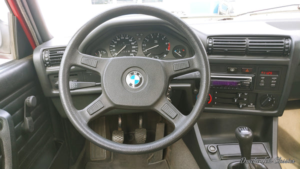 2022 - BMW 318i (E30) (1989)