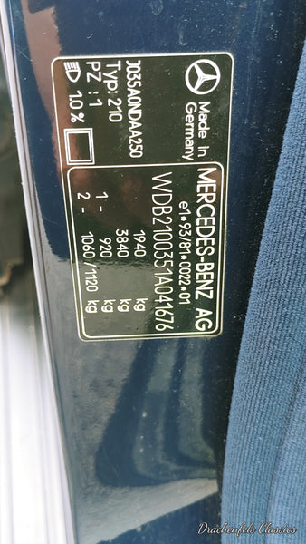 2022 - Mercedes-Benz E 200 (W210) (1995)