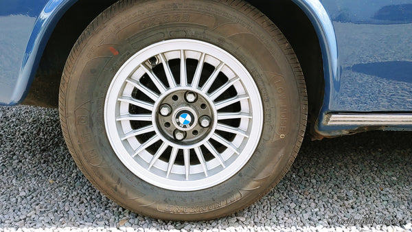 BMW 2002 (1968) (Schiebedach, Ausstellfenster, Alufelgen)