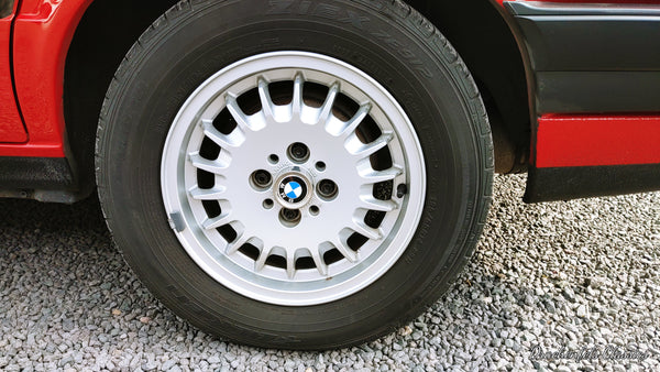 2022 - BMW 318i (E30) (1989)