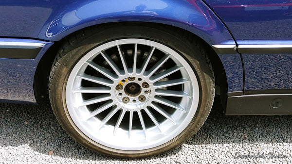 2022 - Alpina B12 5.7 (kurz) (1996)