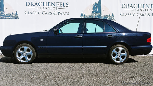 2022 - Mercedes-Benz E 200 (W210) (1995)