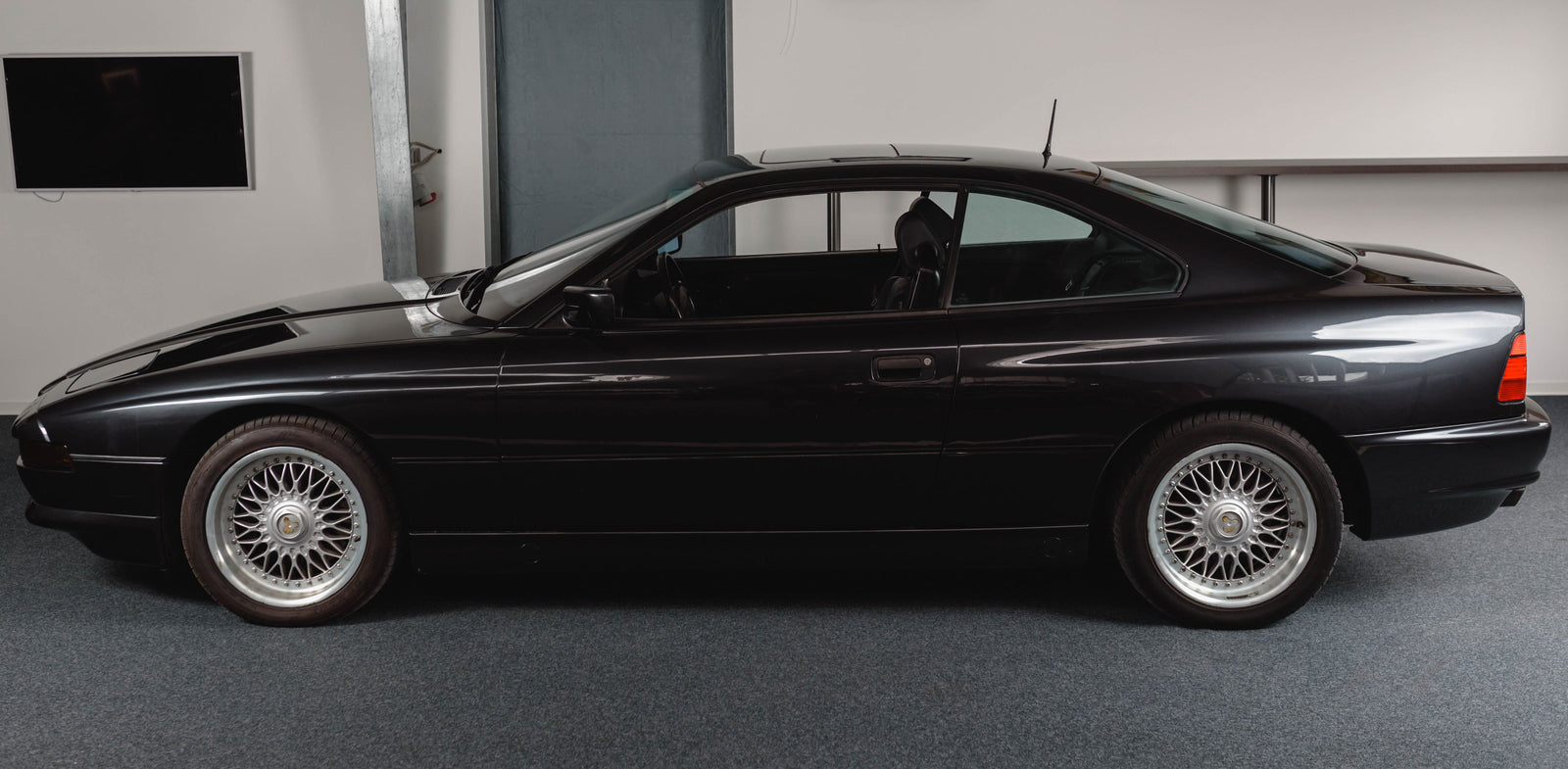 BMW 850i (E31) Vollleder, Klimaautomatik, eSSD (1991) Bild 11