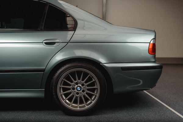 2020 - BMW 530iA (E39) (2001)